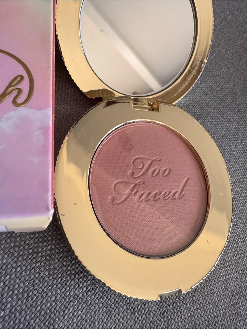 Too Faced soft mauve